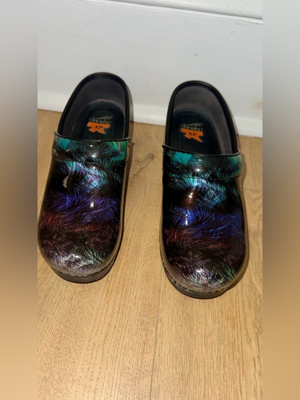 Dansko XP Professional Clogs 36 /‎ 5.5–6 Iridescent Patent Leather Comfort Shoes